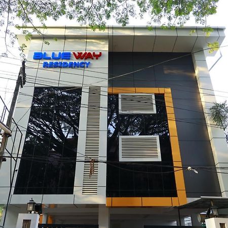 Blueway Residency Business Boutique Hotel 特里凡得琅 外观 照片